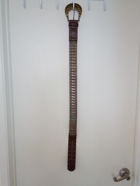 NOBO Brown Leather Belt with Decorative Chain and Brass-Tone Buckle